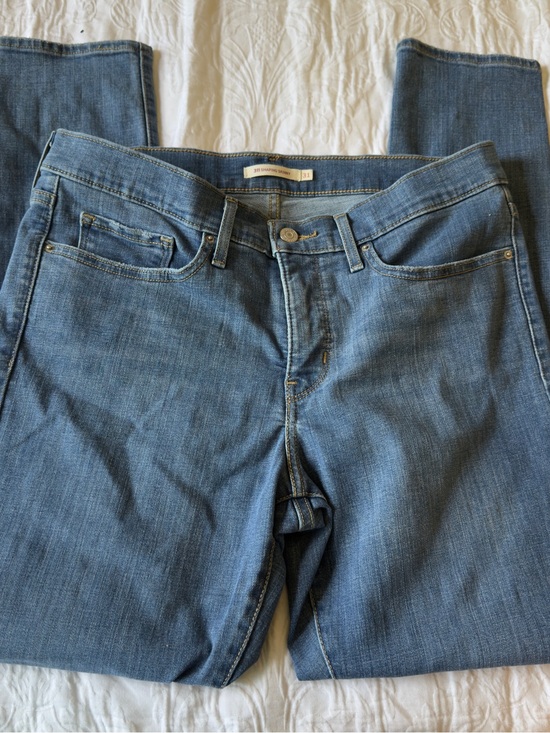 Levi's Denim - Levi's 311 Shaping Skinny Jeans Size 31 New w/o tags